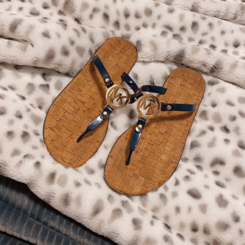 💗Michael Kors Navy Blue & Cork Logo Sandal